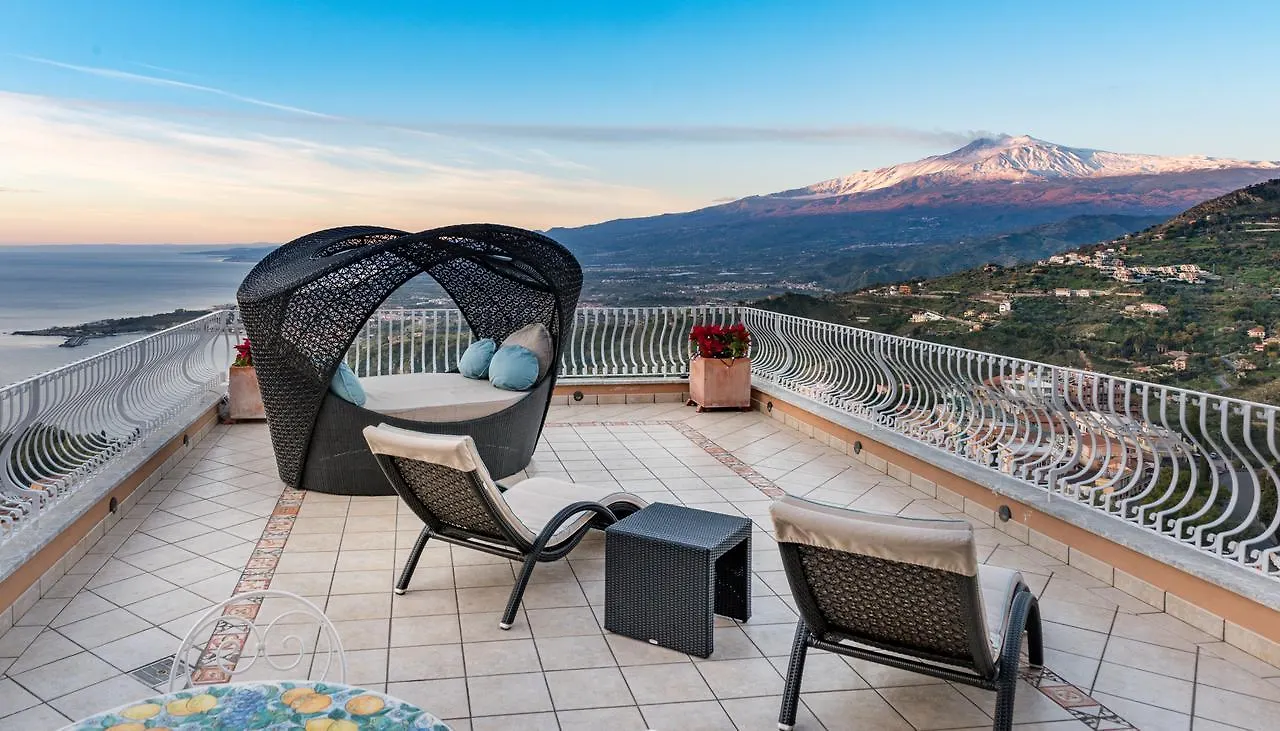 Villa Le Terrazze Charming Rooms Taormina Bed & Breakfast