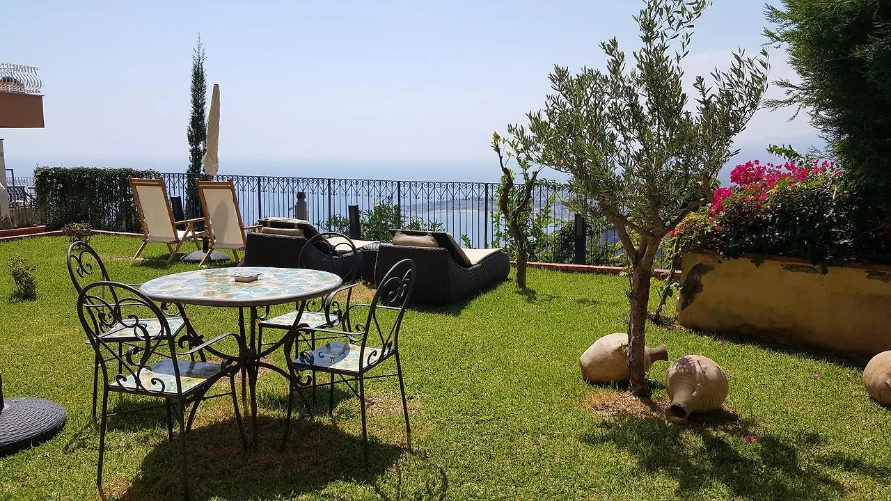 Villa Le Terrazze Charming Rooms Taormine Italie