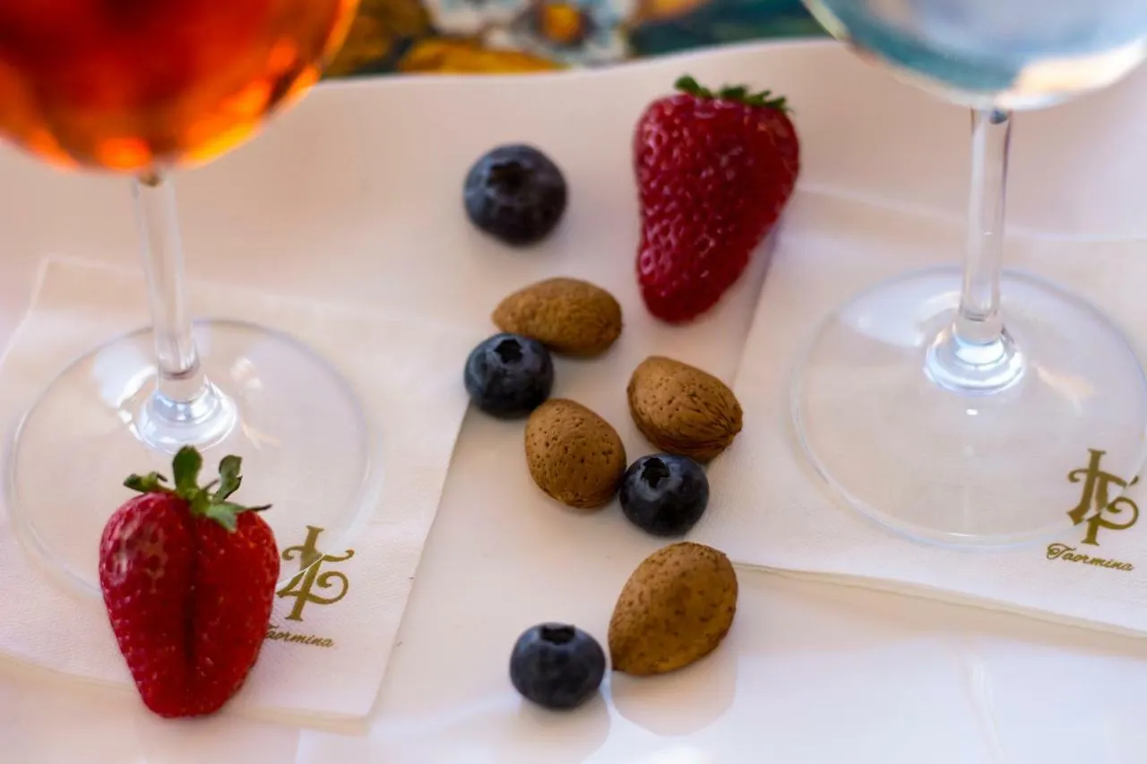 Villa Le Terrazze Charming Rooms Taormina Bed & Breakfast